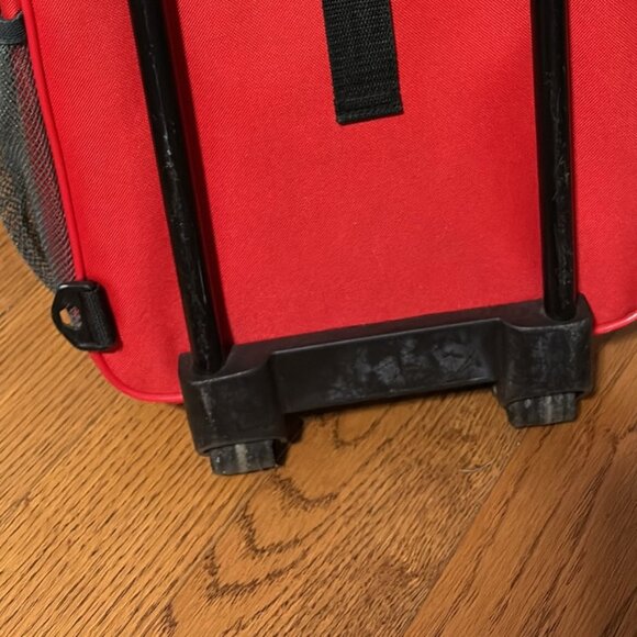 Skip Hop Ladybug Suitcase - Picture 4 of 8